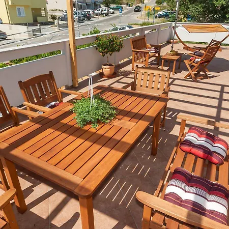 Moderne Mit Klima, Wifi Auf Der Insel Krk 公寓